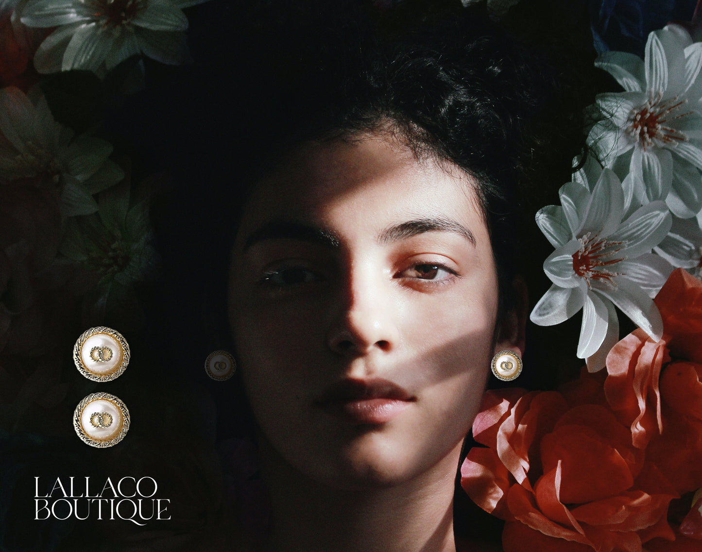 White Imitation Pearls Round Stud Earrings